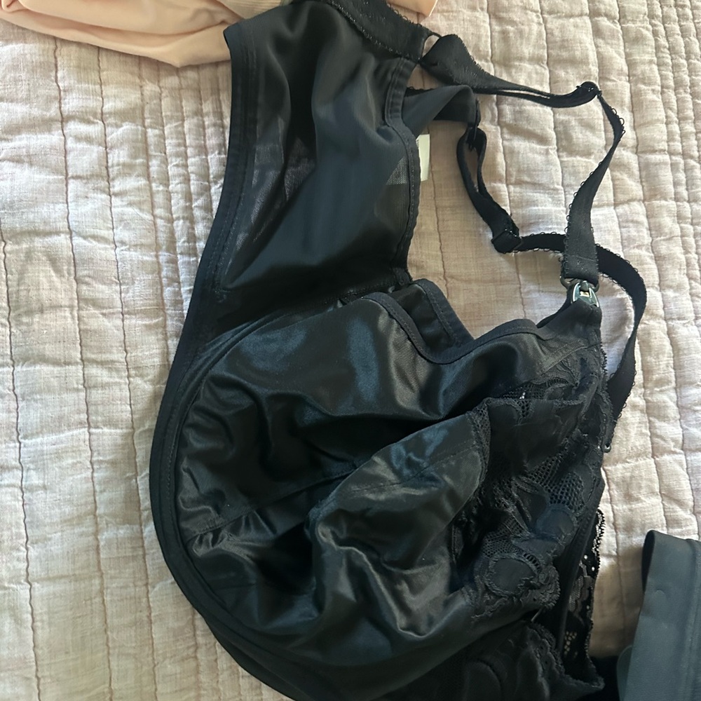 Kindred Bravely Black Nursing Bras and Black/Pastel Camisole Layers - Picture 8 of 9